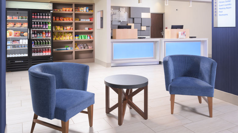 <b>Holiday Inn Express Chattanooga Downtown Lobby</b>. Images powered by <a href="https://www.leonardoworldwide.com/" title="Leonardo Worldwide" target="_blank">Leonardo</a>.