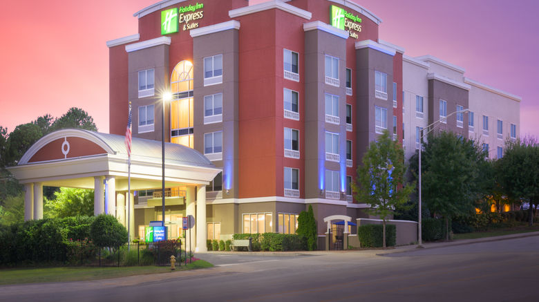 <b>Holiday Inn Express Chattanooga Downtown Exterior</b>. Images powered by <a href="https://www.leonardoworldwide.com/" title="Leonardo Worldwide" target="_blank">Leonardo</a>.