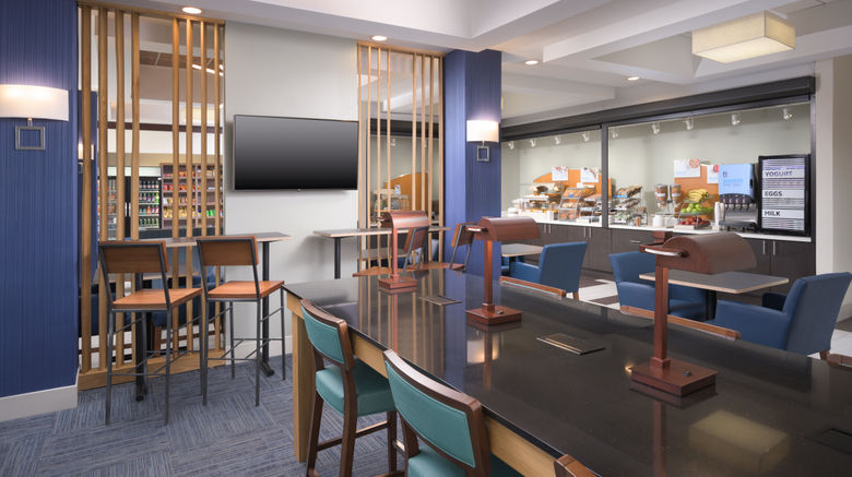 <b>Holiday Inn Express Chattanooga Downtown Restaurant</b>. Images powered by <a href="https://www.leonardoworldwide.com/" title="Leonardo Worldwide" target="_blank">Leonardo</a>.