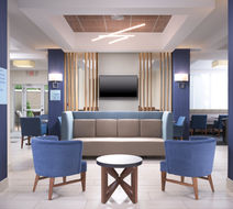 Holiday Inn Express Chattanooga Downtown Lobby