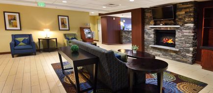 Holiday Inn Express & Sts Milford Lobby