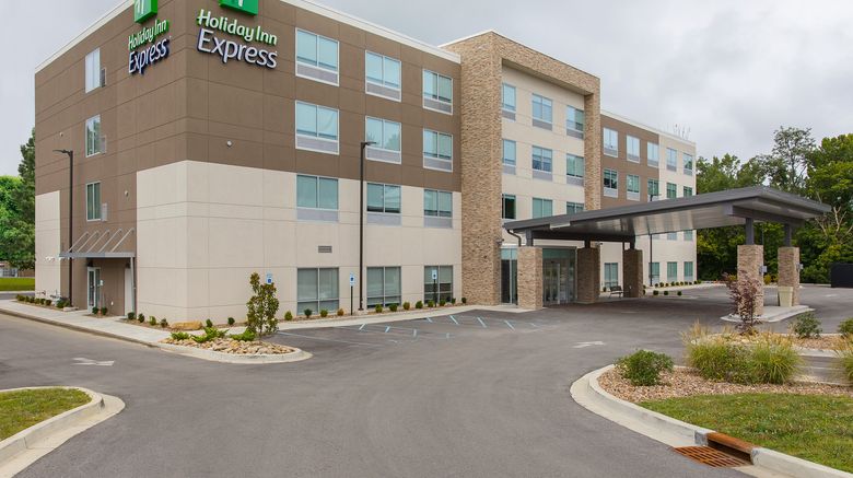<b>Holiday Inn Express Williamsburg Exterior</b>. Images powered by <a href="https://www.leonardoworldwide.com/" title="Leonardo Worldwide" target="_blank">Leonardo</a>.