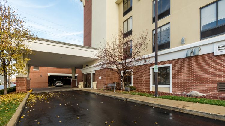 Holiday Inn Indianapolis Downtown Exterior