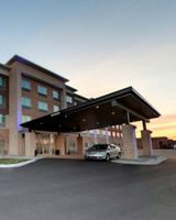 Holiday Inn Express & Stes Detroit North