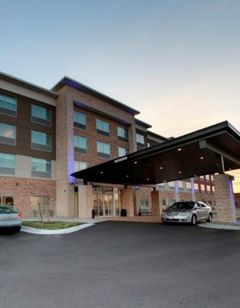 Holiday Inn Express & Stes Detroit North