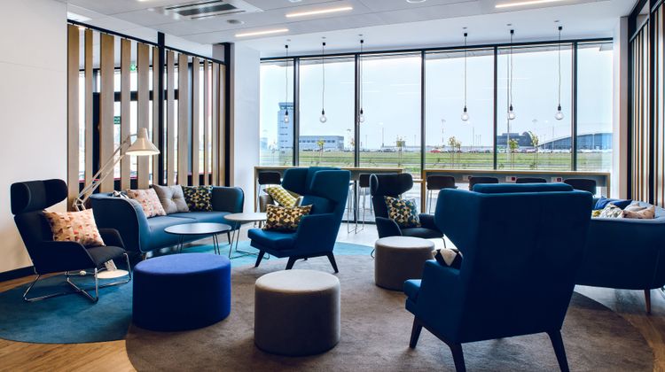 Holiday Inn Express Rzeszow Airport Lobby