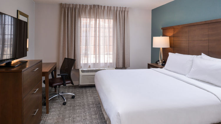 Staybridge Suites Downtown-Conv Center Room