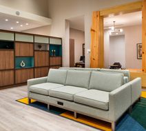 Holiday Inn & Suites Intl Drive S Lobby