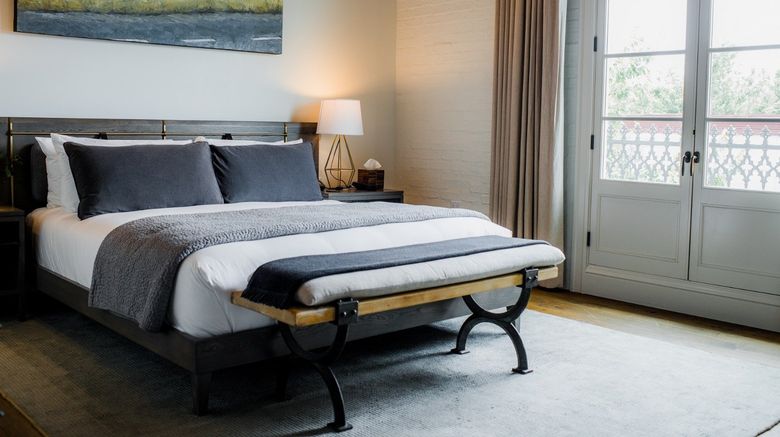 <b>SingleThread Farm Room</b>. Images powered by <a href="https://www.leonardoworldwide.com/" title="Leonardo Worldwide" target="_blank">Leonardo</a>.