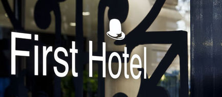 Hotel First Paris Eiffel Exterior