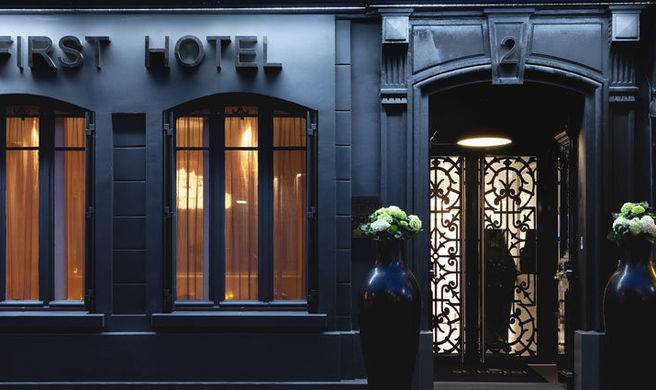 Hotel First Paris Eiffel Exterior