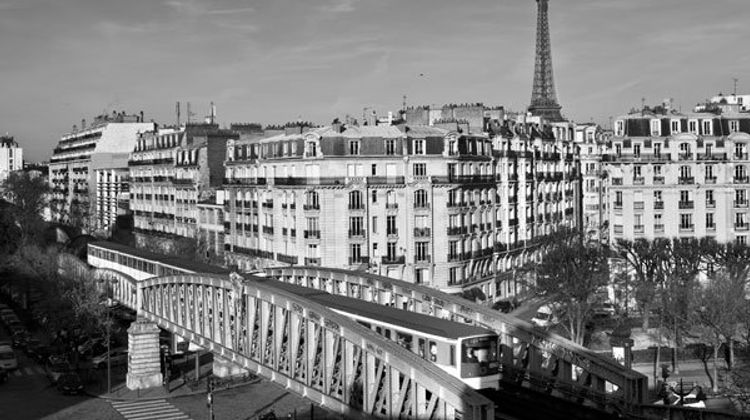 Hotel First Paris Eiffel Exterior