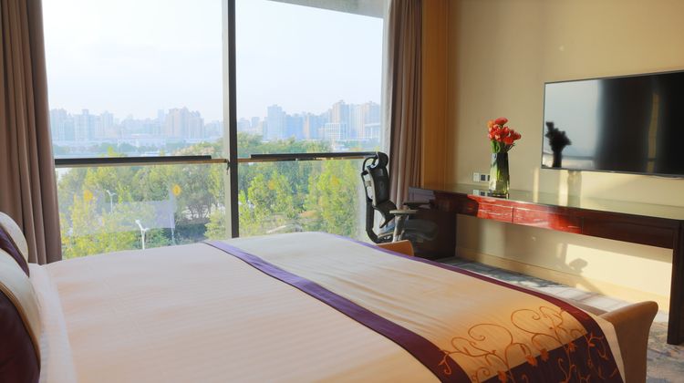 InterContinental Shanghai Expo Room
