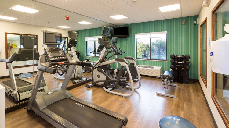 Holiday Inn Express Hotel & Suites Health Club