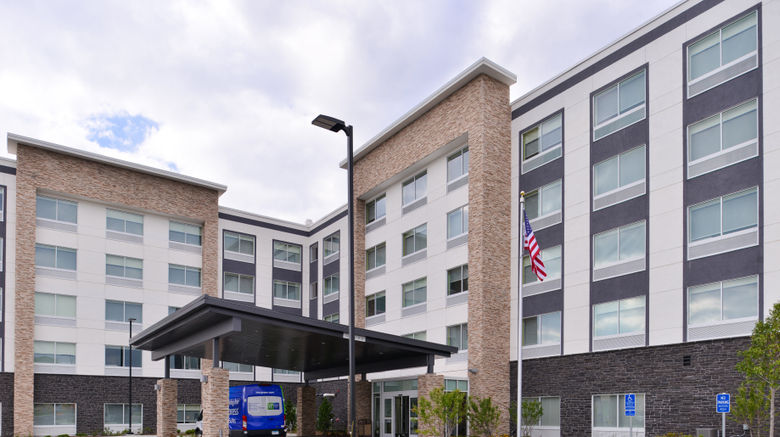 <b>Holiday Inn Express/Stes Mall of America Exterior</b>. Images powered by <a href="https://www.leonardoworldwide.com/" title="Leonardo Worldwide" target="_blank">Leonardo</a>.