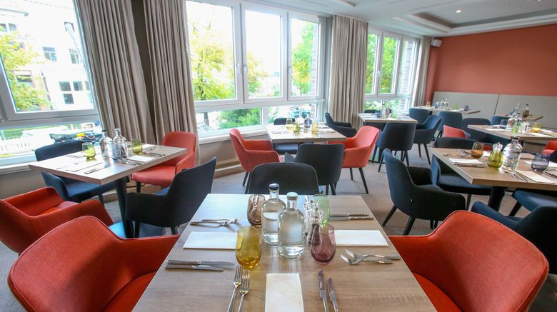 <b>Crowne Plaza Hamburg-City Alster Meeting</b>. Images powered by <a href="https://www.leonardoworldwide.com/" title="Leonardo Worldwide" target="_blank">Leonardo</a>.