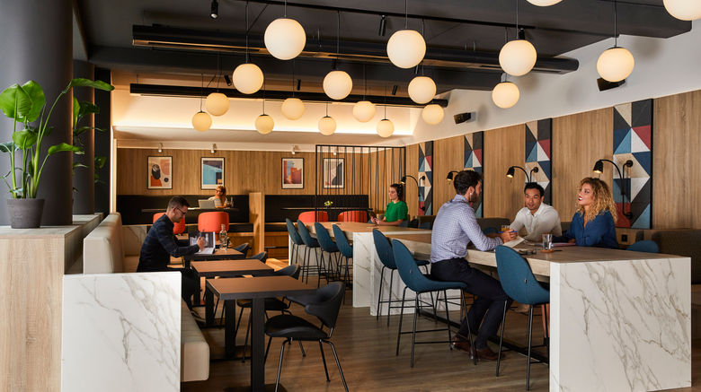 <b>Crowne Plaza Hamburg-City Alster Restaurant</b>. Images powered by <a href="https://www.leonardoworldwide.com/" title="Leonardo Worldwide" target="_blank">Leonardo</a>.