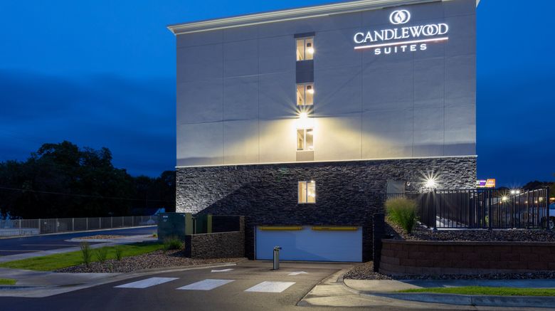 <b>Candlewood Suites Rochester Mayo Clinic Exterior</b>. Images powered by <a href="https://www.leonardoworldwide.com/" title="Leonardo Worldwide" target="_blank">Leonardo</a>.