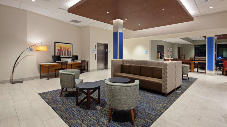 <b>Holiday Inn Express Hotel & Suites Lobby</b>. Images powered by <a href="https://www.leonardoworldwide.com/" title="Leonardo Worldwide" target="_blank">Leonardo</a>.