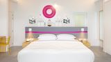 <b>The Standard, Huruvalhi Maldives Room</b>. Images powered by <a href="https://www.leonardoworldwide.com/" title="Leonardo Worldwide" target="_blank">Leonardo</a>.