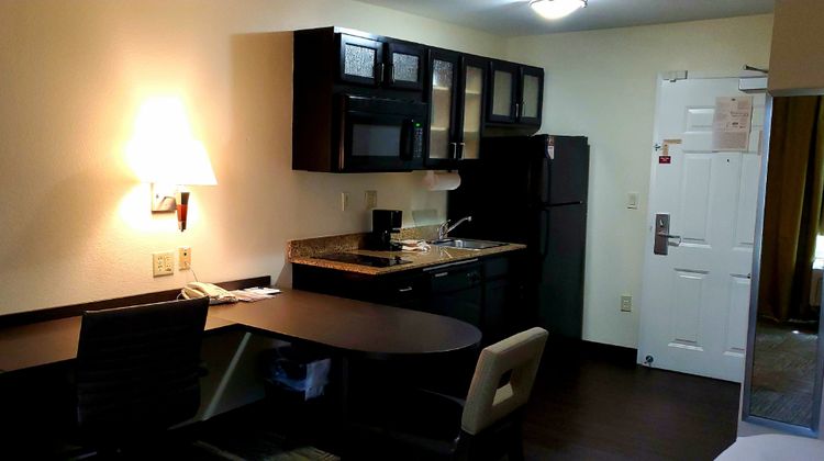Candlewood Suites Medical Center Room