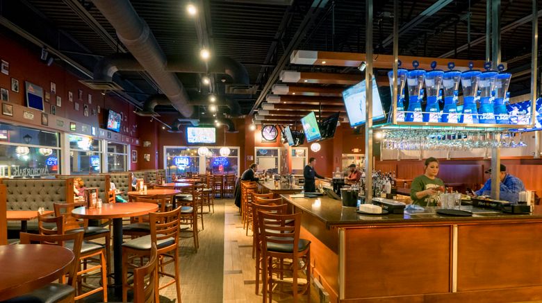 <b>Holiday Inn Niagara Falls Restaurant</b>. Images powered by <a href="https://www.leonardoworldwide.com/" title="Leonardo Worldwide" target="_blank">Leonardo</a>.