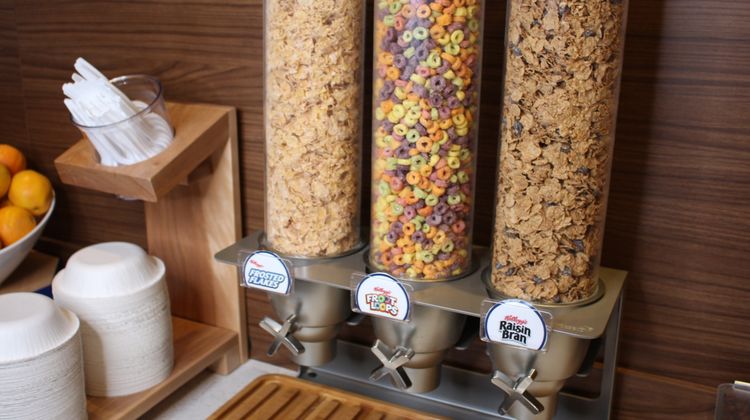 Holiday Inn Express & Stes Spruce Grove Restaurant