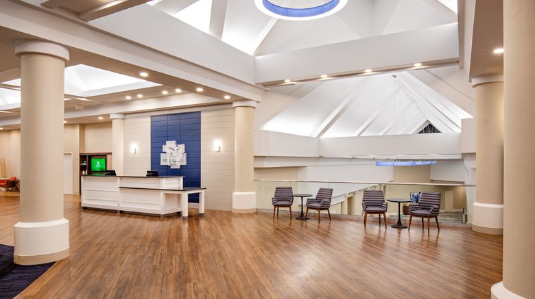 <b>Holiday Inn Newport News - Hampton Lobby</b>. Images powered by <a href="https://www.leonardoworldwide.com/" title="Leonardo Worldwide" target="_blank">Leonardo</a>.