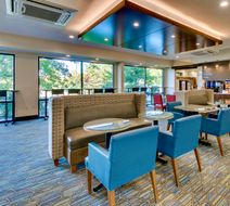 Holiday Inn Express Fishkill Lobby