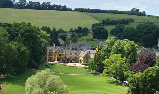 Lords of the Manor Hotel Exterior