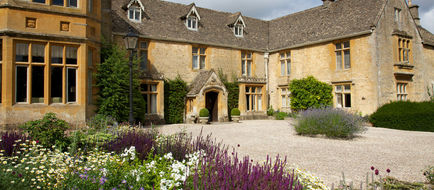Lords of the Manor Hotel Exterior