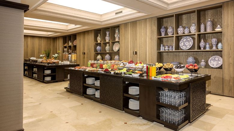 <b>La Tour Hassan Palace Restaurant</b>. Images powered by <a href="https://www.leonardoworldwide.com/" title="Leonardo Worldwide" target="_blank">Leonardo</a>.