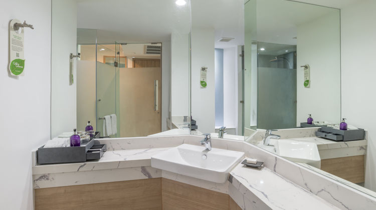 Holiday Ao Nang Beach Resort, Krabi Room