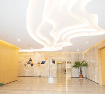 Holiday Inn Express Linyi West Lobby