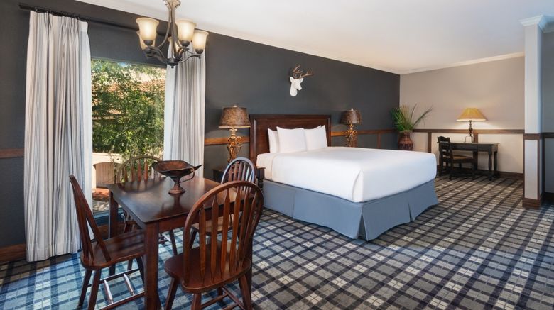 <b>Tapatio Springs Hill Country Resort Suite</b>. Images powered by <a href="https://www.leonardoworldwide.com/" title="Leonardo Worldwide" target="_blank">Leonardo</a>.