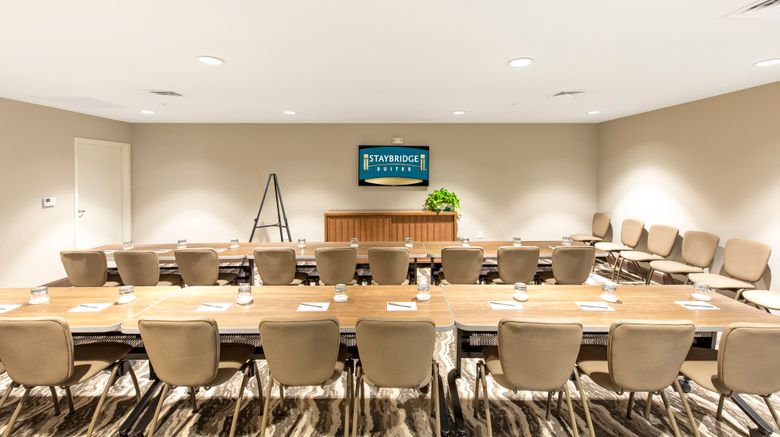 <b>Staybridge Suites Naples - Marco Island Meeting</b>. Images powered by <a href="https://www.leonardoworldwide.com/" title="Leonardo Worldwide" target="_blank">Leonardo</a>.