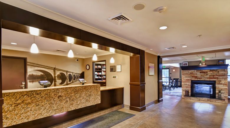 <b>Staybridge Suites Lobby</b>. Images powered by <a href="https://www.leonardoworldwide.com/" title="Leonardo Worldwide" target="_blank">Leonardo</a>.