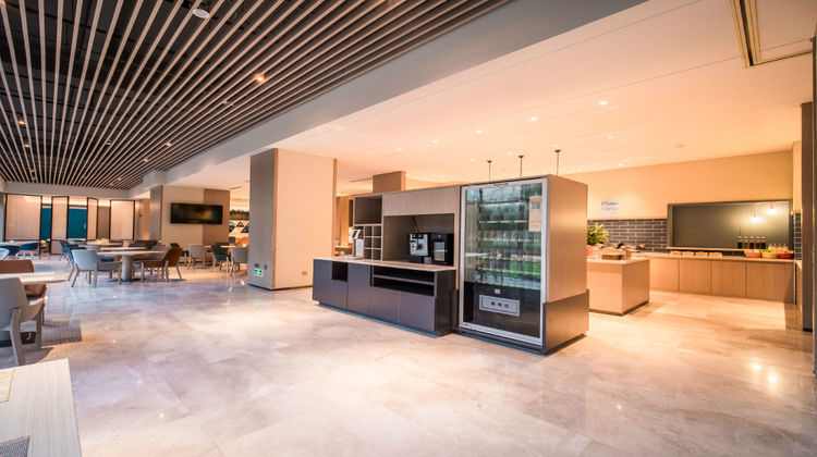 Holiday Inn Express West Restaurant