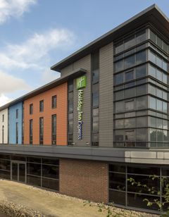 Holiday Inn Express Dunstable