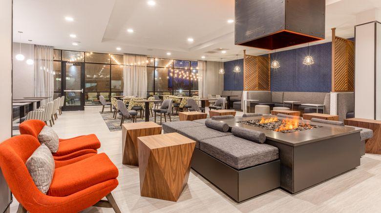 <b>Holiday Inn & Suites-Waterloo Event Ctr Lobby</b>. Images powered by <a href="https://www.leonardoworldwide.com/" title="Leonardo Worldwide" target="_blank">Leonardo</a>.
