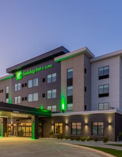 Holiday Inn & Suites-Waterloo Event Ctr