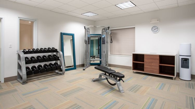 Holiday Inn Express & Suites Manhattan Health Club