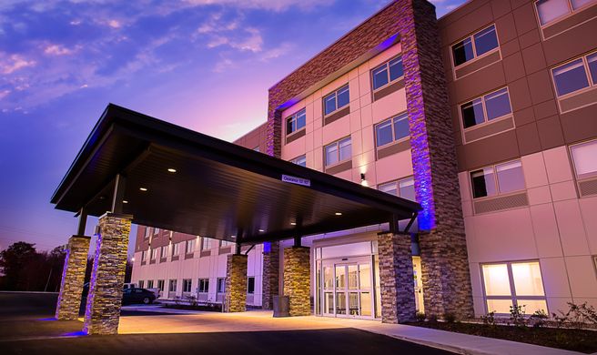Holiday Inn Express & Suites Halifax Exterior
