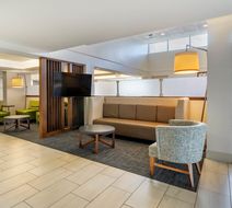 Holiday Inn Express Cape Coral Lobby