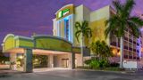 Holiday Inn Express Cape Coral Exterior