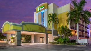 Holiday Inn Express Cape Coral