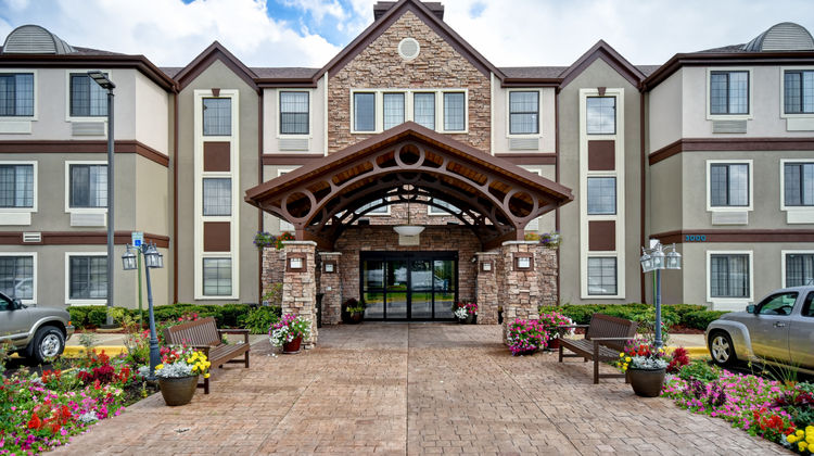 Staybridge Suites Grand Rapids Airport Exterior