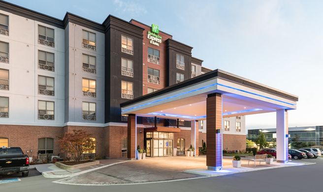 Holiday Inn Express & Suites Milton Exterior