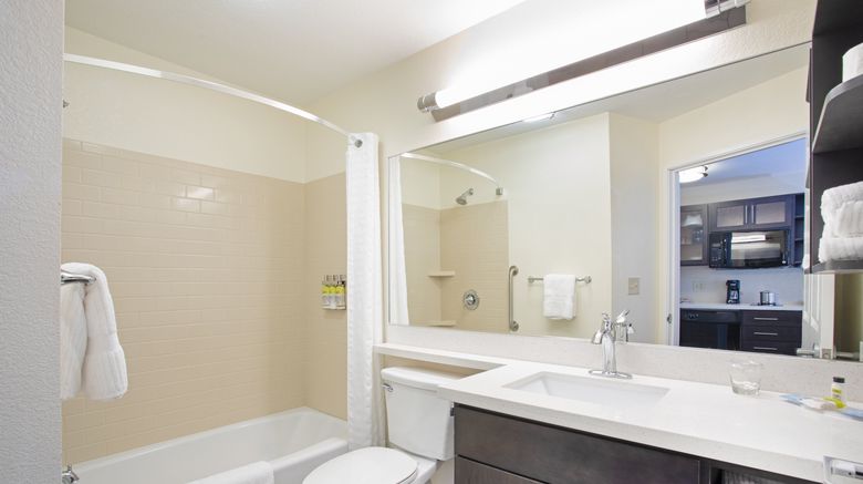 <b>Candlewood Suites Manhattan Room</b>. Images powered by <a href="https://www.leonardoworldwide.com/" title="Leonardo Worldwide" target="_blank">Leonardo</a>.