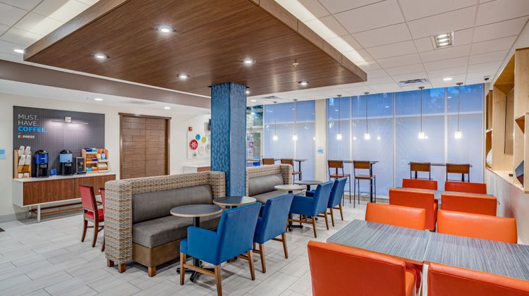 Holiday Inn Express & Stes Elkhart North Restaurant